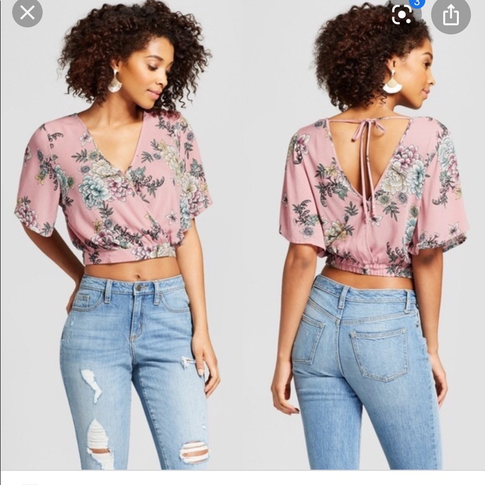 Crop top.